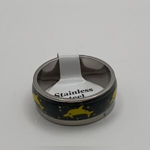 Stainless Steel Alloy Black And Yellow Dolphin Ring Band Size 17 U.S Size 8.5